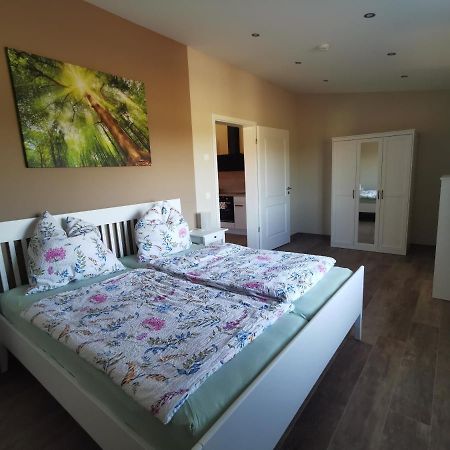 Ferienwohnung Gestuet Von Erden Haßloch Kültér fotó